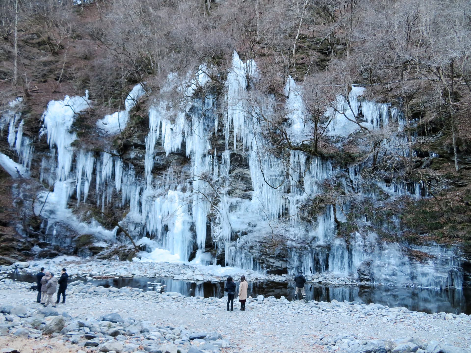 三十槌の氷柱